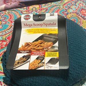 Mega Scoop Spatula